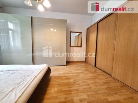 7 | Prodej bytu, 4+1, 105 m²