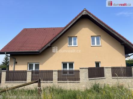 1 | Pronájem - dům/vila, 245 m²