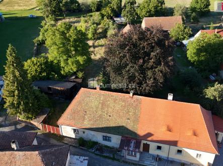 3 | Prodej - dům/vila, 195 m²