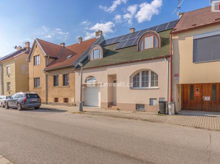 1 | Prodej - dům/vila, 289 m²