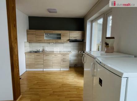 2 | Pronájem - dům/vila, 120 m²