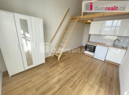 2 | Pronájem bytu, 1+kk, 35 m²