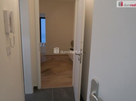 4 | Pronájem bytu, 1+kk, 41 m²