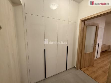 4 | Pronájem bytu, 1+kk, 30 m²