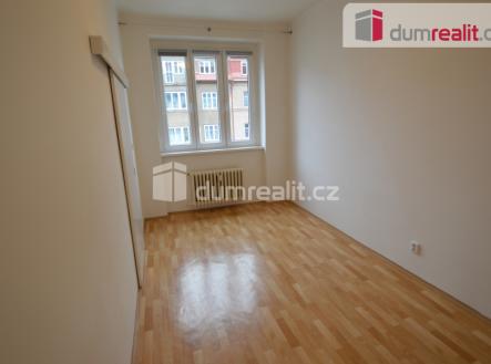 3 | Pronájem bytu, 1+1, 38 m²