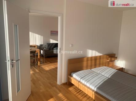 4 | Pronájem bytu, 2+kk, 49 m²