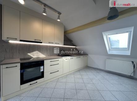 Pronájem bytu, 4+kk, 100 m² obrázek