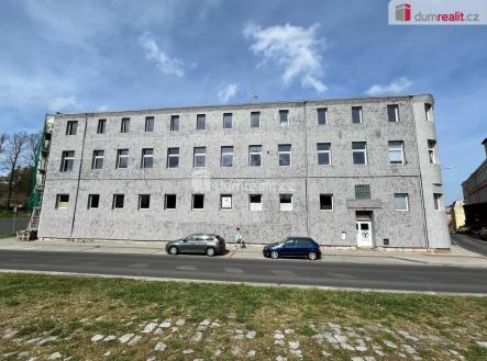 2 | Pronájem - komerční objekt, výroba, 3 300 m²