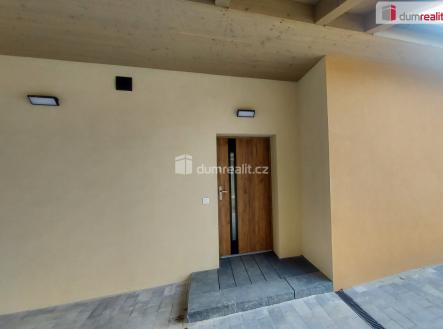 4 | Prodej - dům/vila, 250 m²