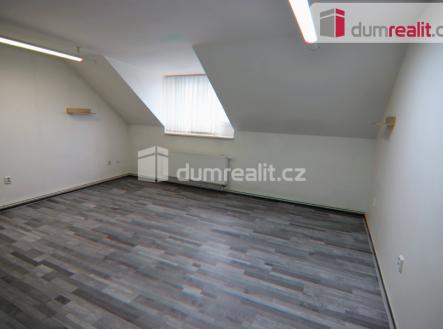 1 | Pronájem - kanceláře, 33 m²
