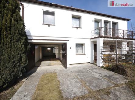 4 | Prodej - dům/vila, 180 m²