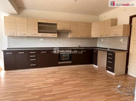 2 | Prodej - dům/vila, 117 m²