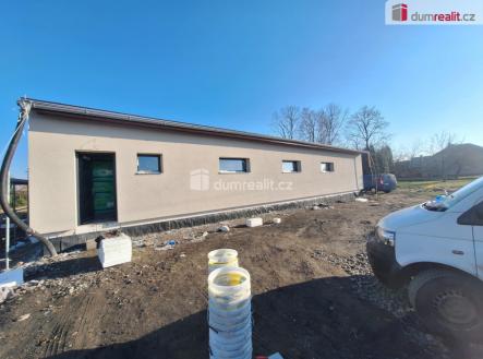 11 | Prodej - dům/vila, 140 m²