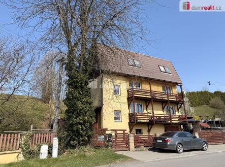 3 | Prodej - dům/vila, 300 m²