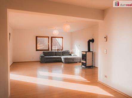 4 | Prodej - dům/vila, 145 m²