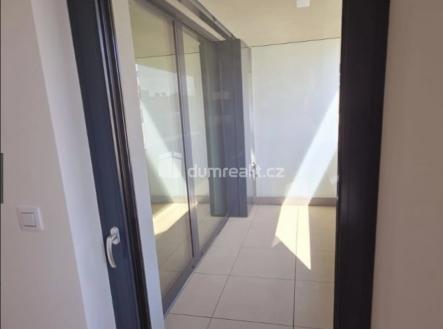 4 | Pronájem bytu, 3+kk, 52 m²