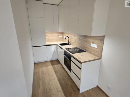 3 | Pronájem bytu, 2+kk, 52 m²