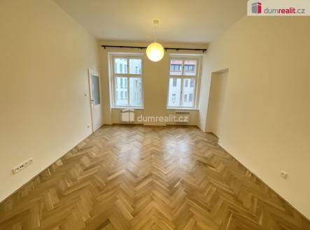 3 | Pronájem bytu, 1+1, 38 m²