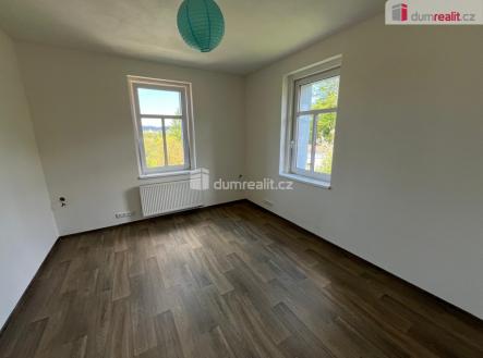 3 | Prodej - dům/vila, 960 m²
