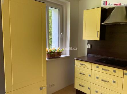 3 | Prodej - dům/vila, 960 m²