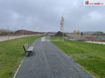 4 | Prodej - pozemek pro bydlení, 1 090 m²