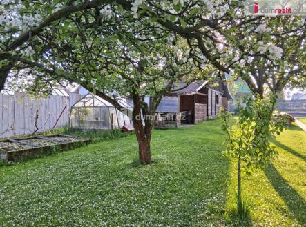 20 | Prodej - dům/vila, 280 m²