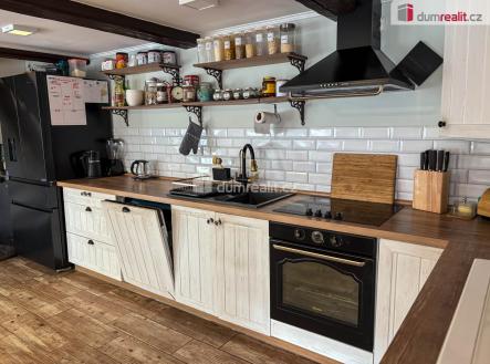 4 | Prodej - dům/vila, 407 m²