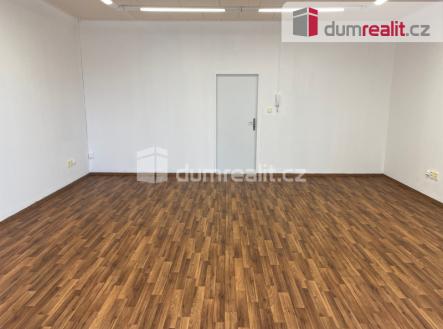 1 | Pronájem - kanceláře, 38 m²