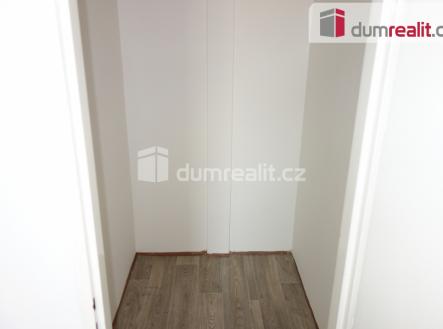 4 | Pronájem bytu, 2+kk, 38 m²