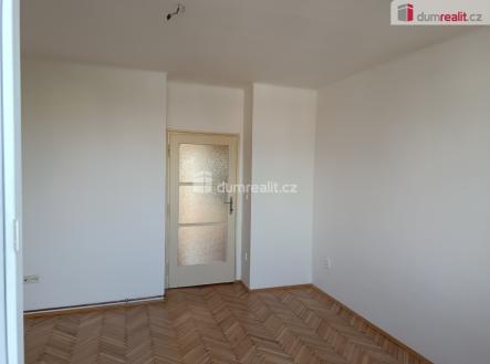 4 | Pronájem bytu, 2+kk, 42 m²