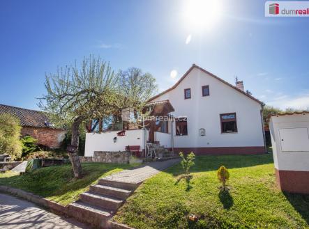 1 | Prodej - dům/vila, 200 m²