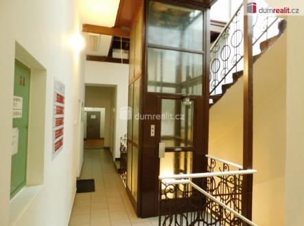 4 | Pronájem - kanceláře, 18 m²
