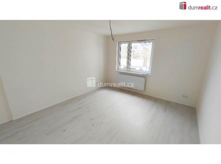 4 | Pronájem bytu, 1+kk, 30 m²