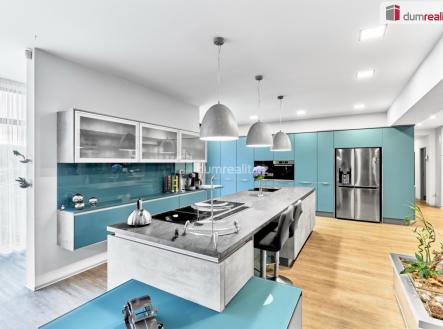 1 | Prodej - dům/vila, 296 m²