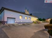 Prodej - dům/vila, 296 m²