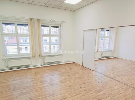 1 | Pronájem - kanceláře, 43 m²