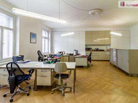 2 | Pronájem - kanceláře, 118 m²
