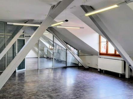 2 | Pronájem - kanceláře, 120 m²