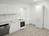 Pronájem bytu, 2+1, 58 m²
