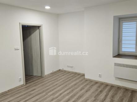 4 | Pronájem bytu, 1+1, 58 m²