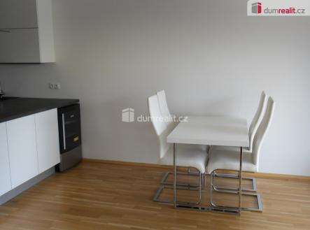 2 | Pronájem bytu, 2+kk, 80 m²