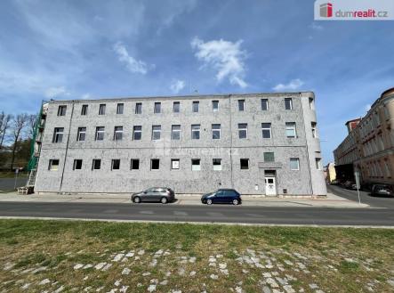 2 | Pronájem - komerční objekt, sklad, 2 800 m²