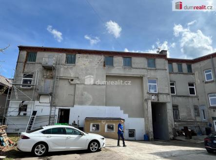 3 | Pronájem - komerční objekt, sklad, 2 800 m²