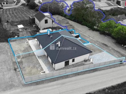 Situace i s přilehlým pozemkem | Prodej - dům/vila, 142 m²