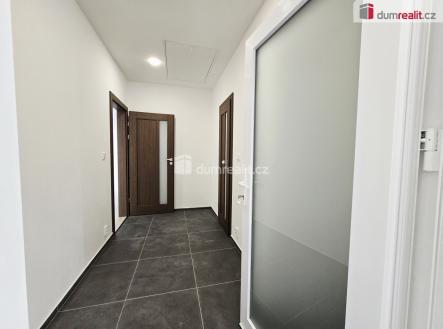 Společný vstup | Prodej - dům/vila, 142 m²