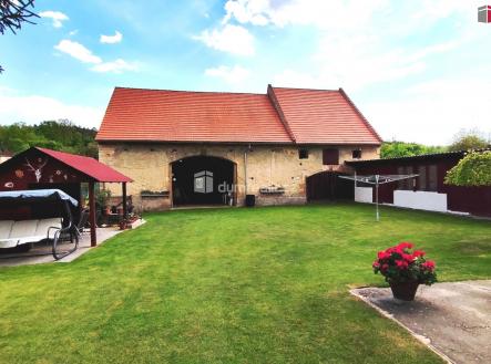 3 | Prodej - dům/vila, 281 m²