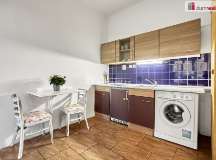 Pronájem bytu, 1+kk, 21 m² obrázek