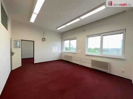 1 | Pronájem - kanceláře, 40 m²