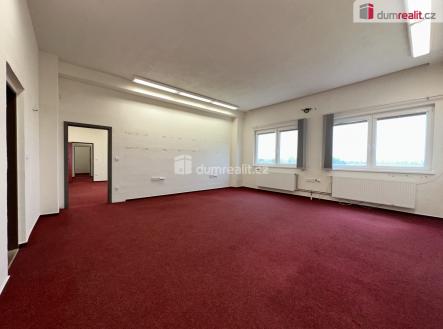 9 | Pronájem - kanceláře, 200 m²