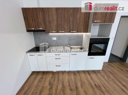 3 | Pronájem bytu, 1+kk, 44 m²